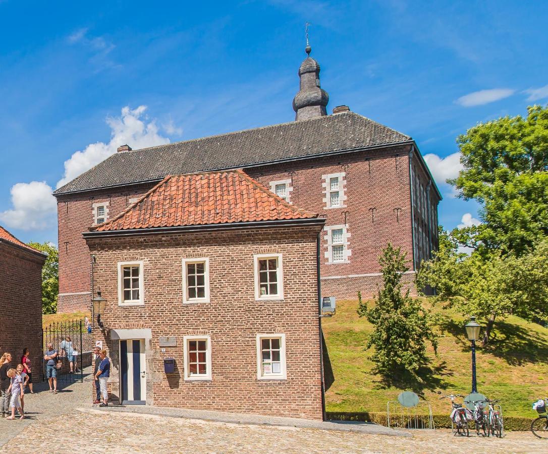 Bed and breakfast Landgoed Kasteel Limbricht Extérieur photo
